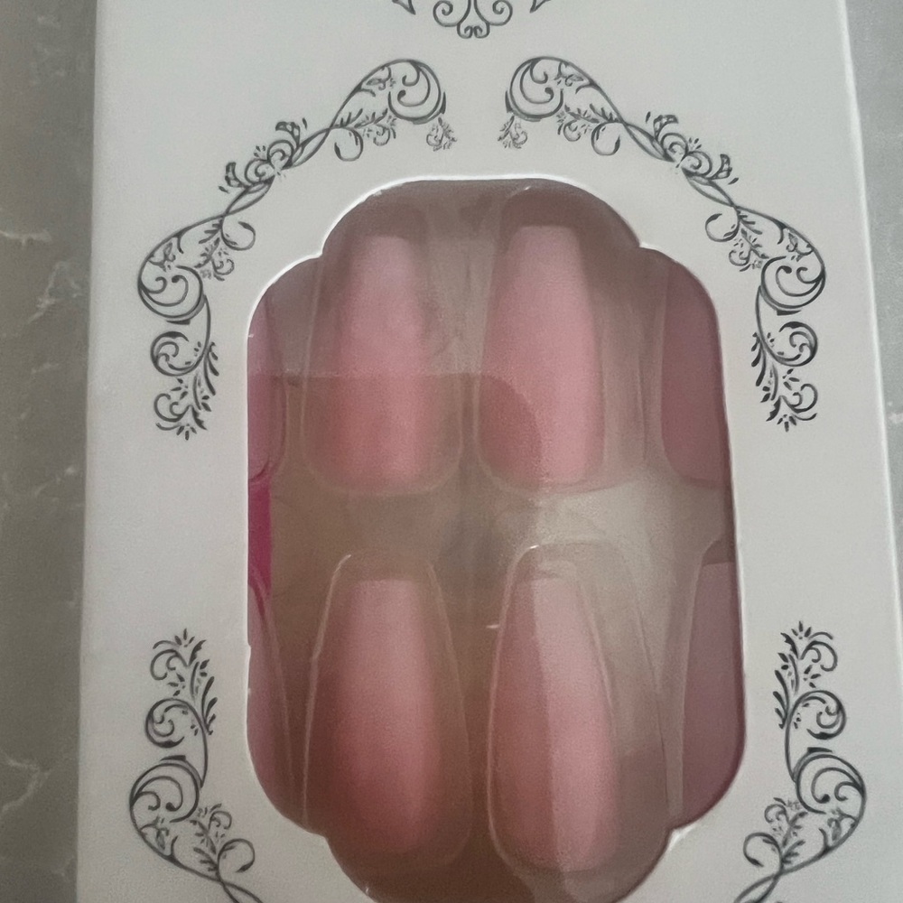 Light Pink Ballet Medium Press-On Nails 24 pieces New - Picture 2 of 3